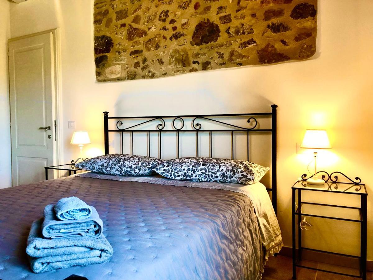 Vittoria Chianti Vacations Apartman Poggibonsi Kültér fotó