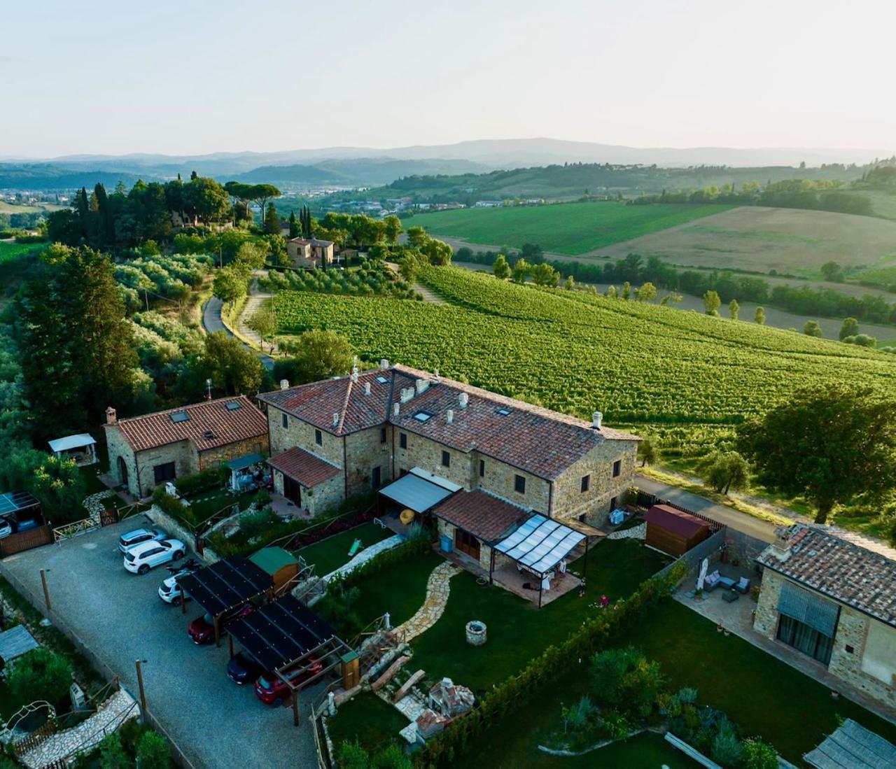 Vittoria Chianti Vacations Apartman Poggibonsi Kültér fotó