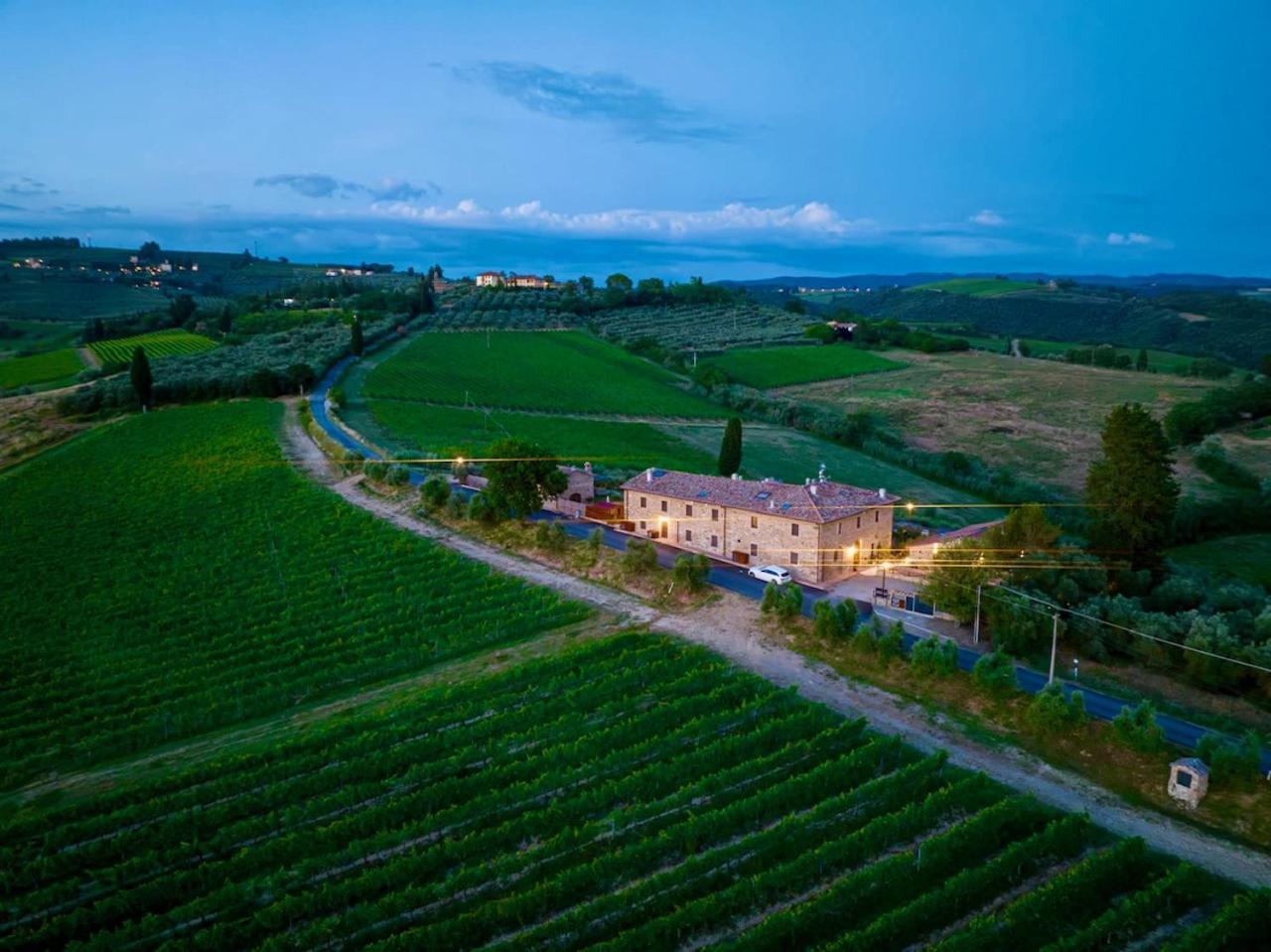 Vittoria Chianti Vacations Apartman Poggibonsi Kültér fotó