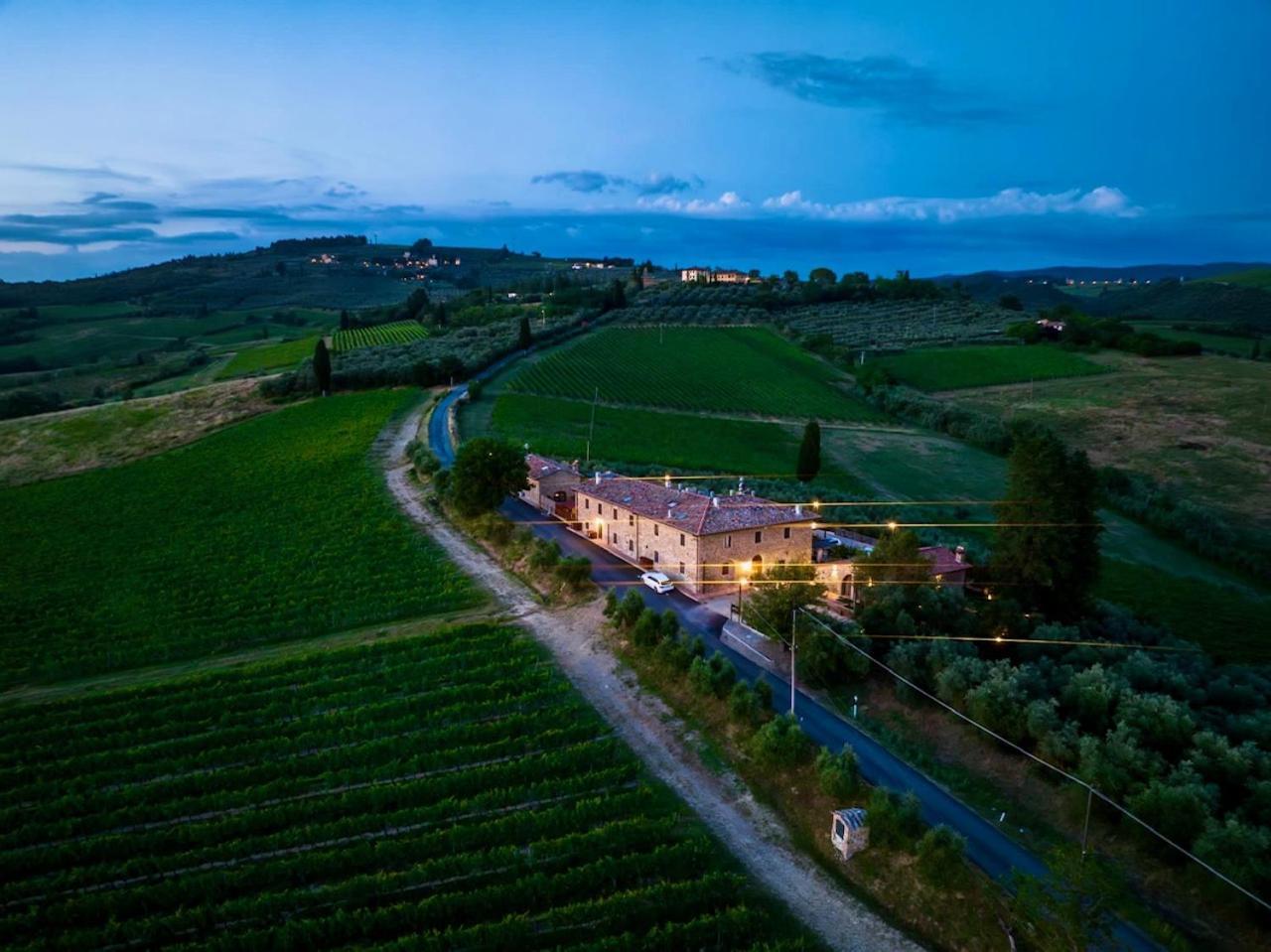 Vittoria Chianti Vacations Apartman Poggibonsi Kültér fotó