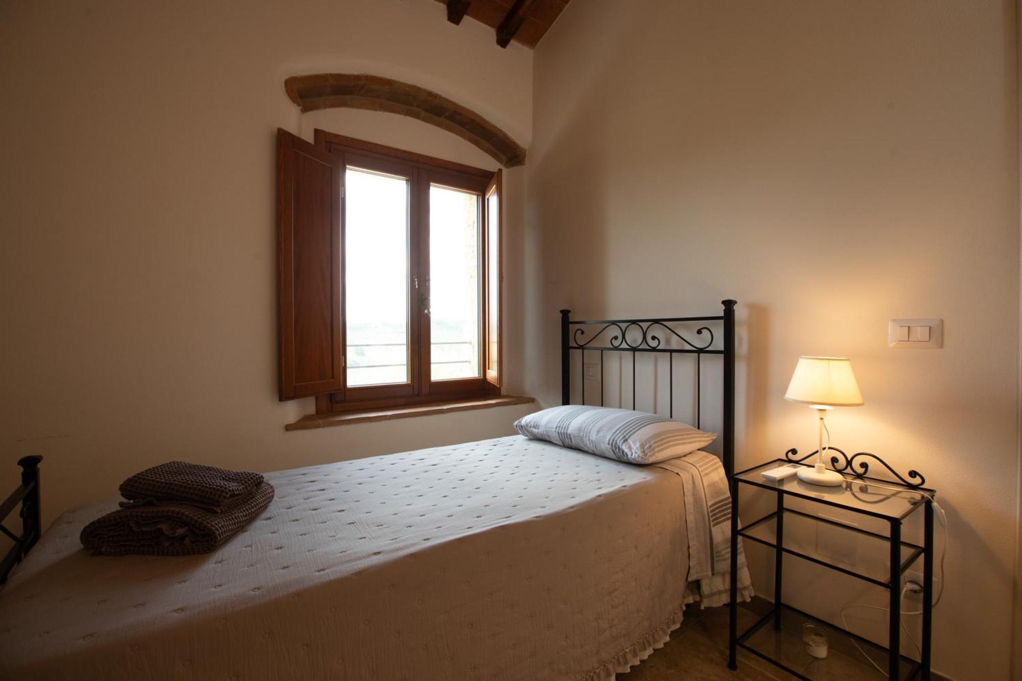 Vittoria Chianti Vacations Apartman Poggibonsi Kültér fotó